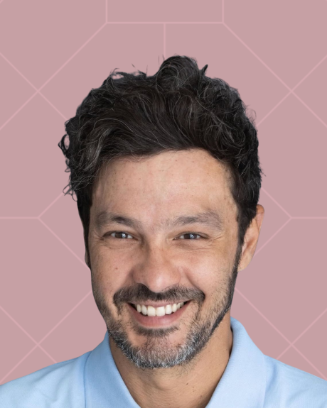 Dr. Mihai Oltei — specialist protetică dentară